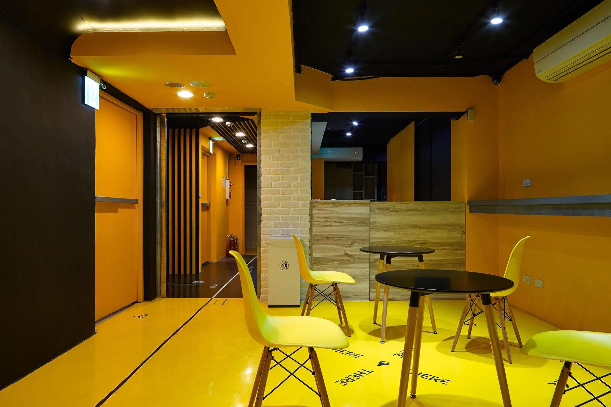 Here X There Hostel Taipei Main Station Exterior foto